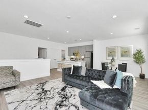 405 Alvia Run Lane, Houston TX 77018