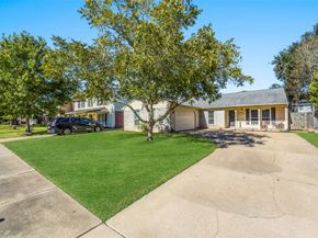 2527 Windswept Drive, Richmond TX 77406
