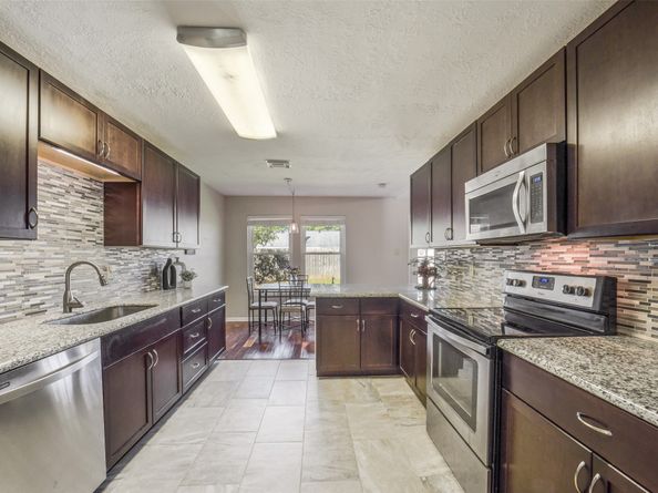 2527 Windswept Drive, Richmond TX 77406