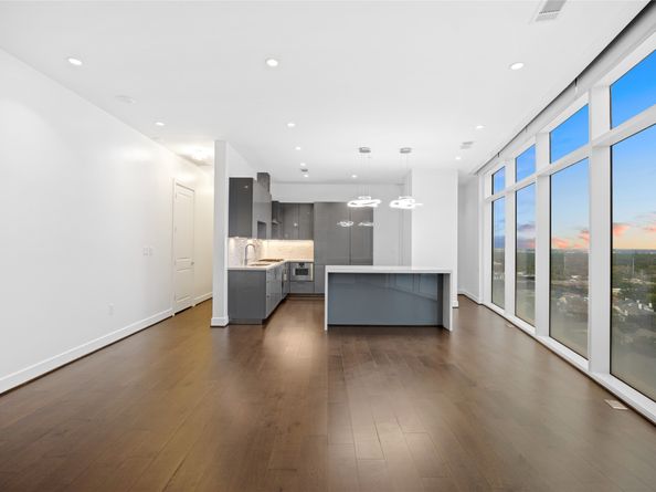 4521 San Felipe Street 1903, Houston TX 77027