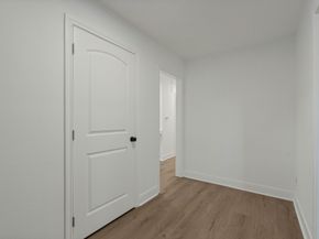 5443 Willowbend Boulevard, Houston TX 77096