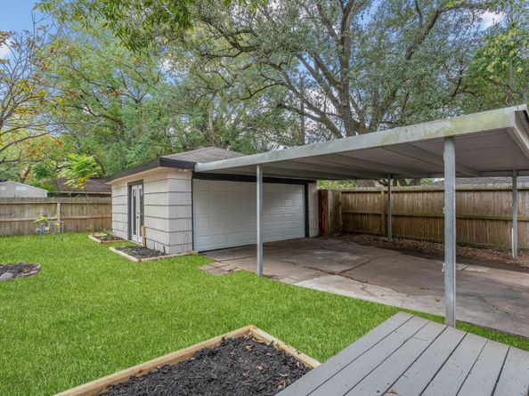 5443 Willowbend Boulevard, Houston TX 77096