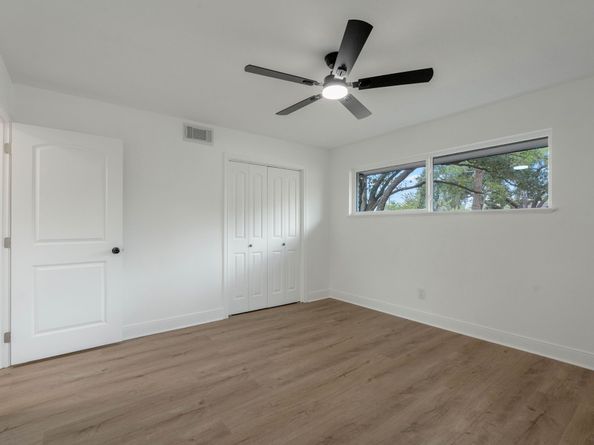 5443 Willowbend Boulevard, Houston TX 77096