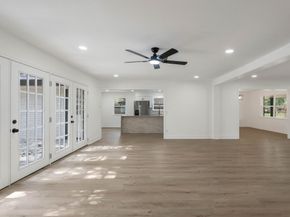 5443 Willowbend Boulevard, Houston TX 77096