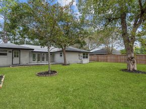 5443 Willowbend Boulevard, Houston TX 77096