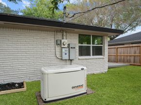 5443 Willowbend Boulevard, Houston TX 77096