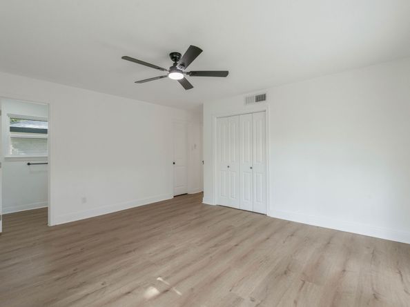 5443 Willowbend Boulevard, Houston TX 77096