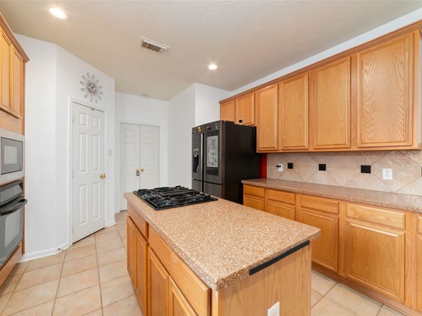 9003 Memorial Hills Drive, Spring TX 77379