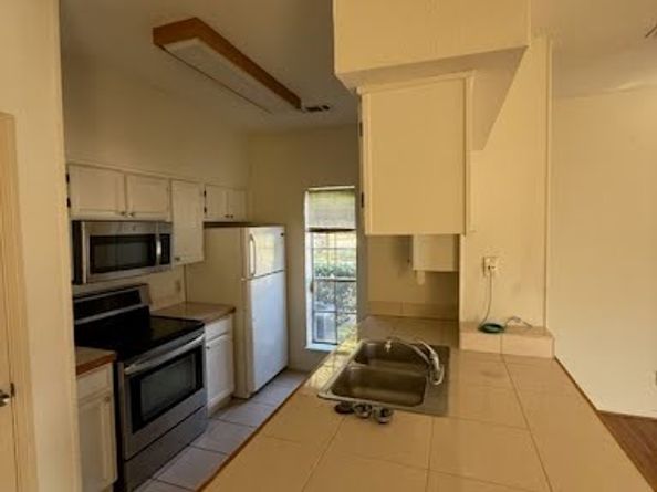 7575 Cambridge Street 1004, Houston TX 77054