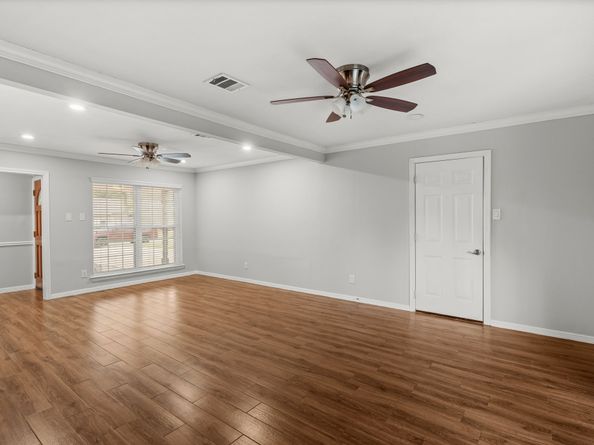 6338 Maple Hill Drive, Houston TX 77088