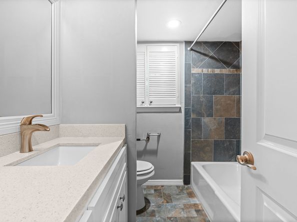 6338 Maple Hill Drive, Houston TX 77088