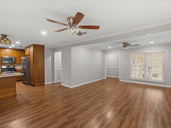 6338 Maple Hill Drive, Houston TX 77088