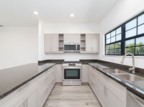 11096 N Hoa Sen Circle, Houston TX 77072