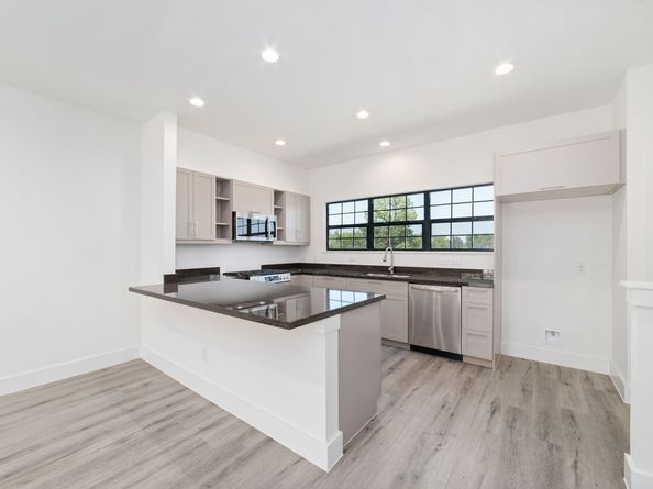 11096 N Hoa Sen Circle, Houston TX 77072
