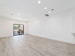 11096 N Hoa Sen Circle, Houston TX 77072