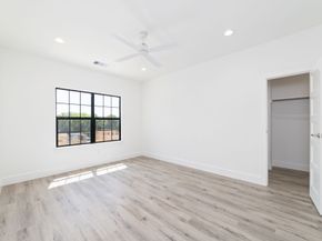 11096 N Hoa Sen Circle, Houston TX 77072
