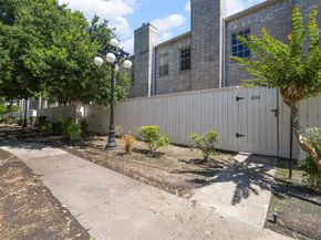 3780 Tanglewilde Street 404, Houston TX 77063