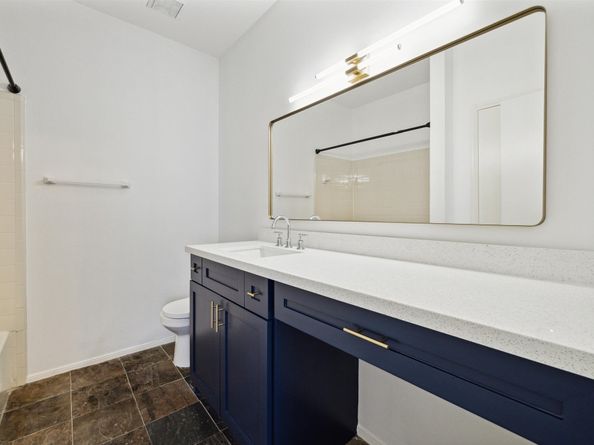3780 Tanglewilde Street 404, Houston TX 77063