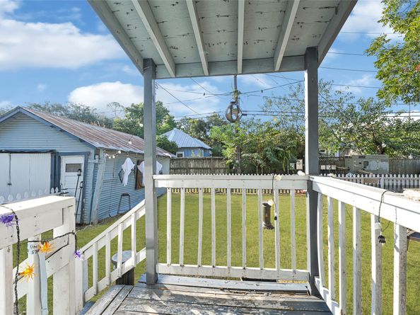 102 4th Street, Sugar Land TX 77498