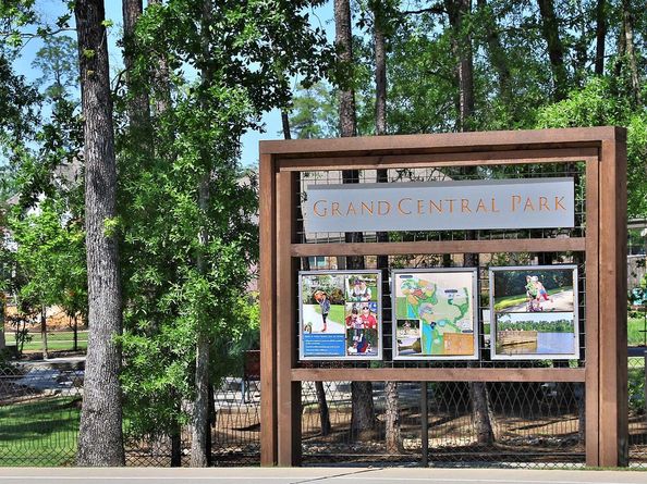 202 Sierra Stream Lane, Conroe TX 77304