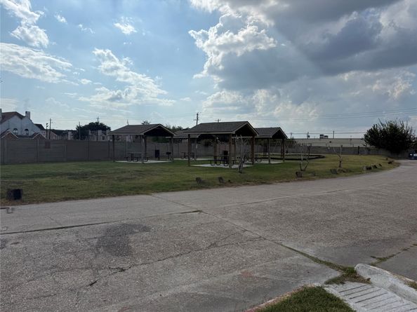 12500 Sandpiper Drive 93, Houston TX 77035