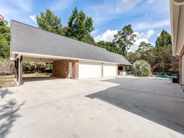 3811 Rayford Road, Spring TX 77386