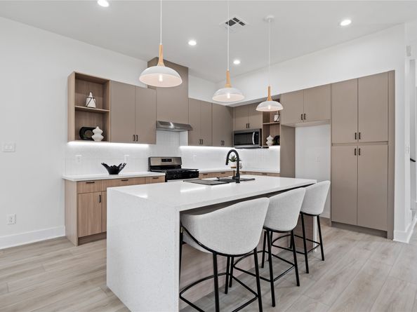 3615A Mt Pleasant Street, Houston TX 77021