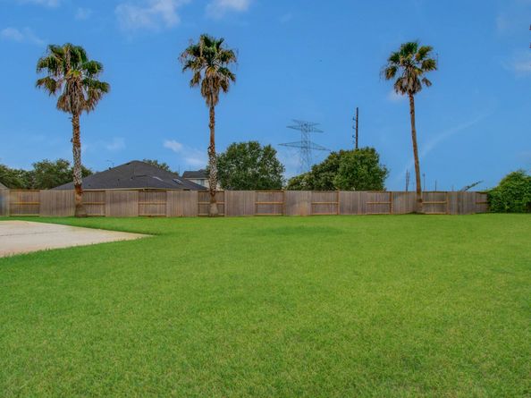 4602 Schiller Park Lane, Sugar Land TX 77479