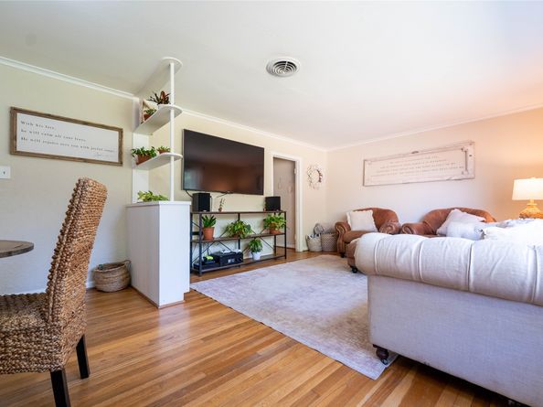 1733 Creek Drive, Houston TX 77055