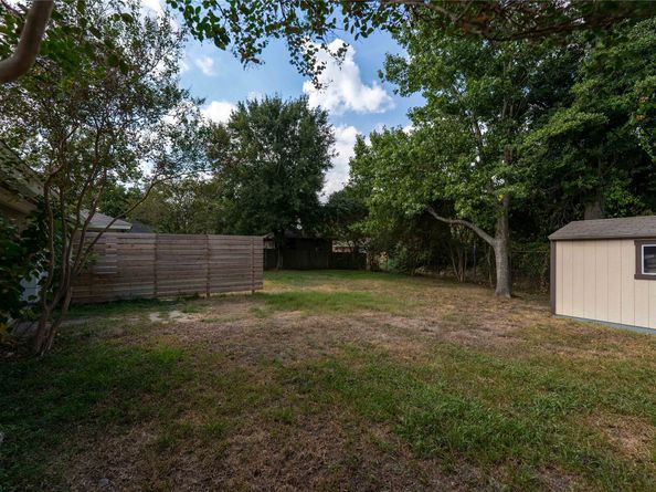 1733 Creek Drive, Houston TX 77055