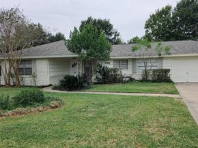 1733 Creek Drive, Houston TX 77055