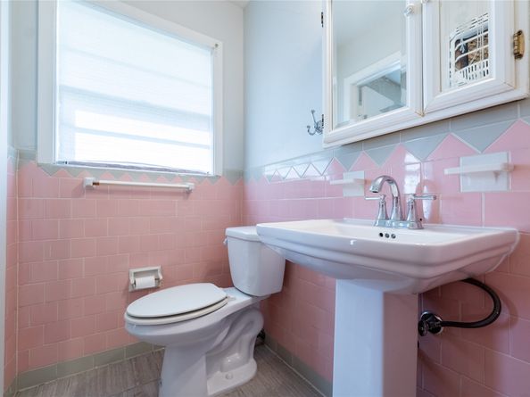 1733 Creek Drive, Houston TX 77055