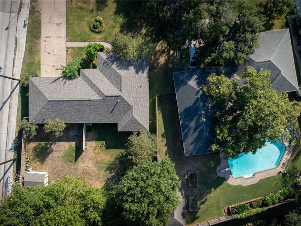 1733 Creek Drive, Houston TX 77055