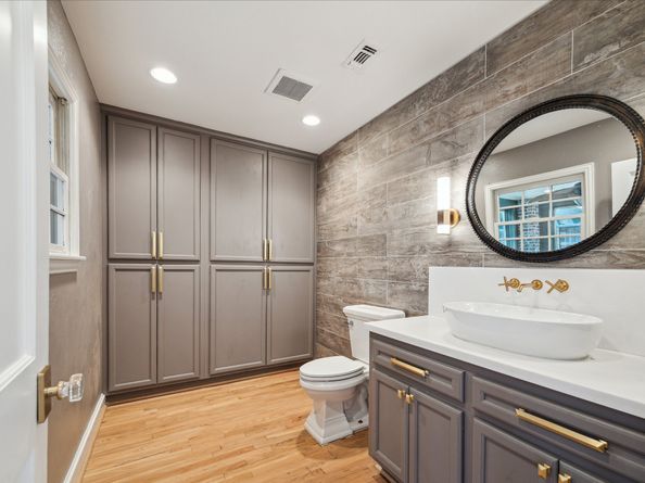 2117 Chilton Road, Houston TX 77019