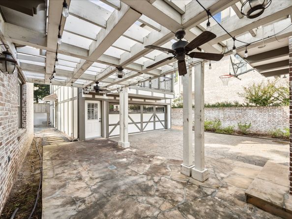 2117 Chilton Road, Houston TX 77019