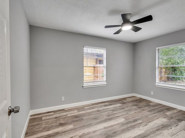 7914 Belbay Street, Houston TX 77033