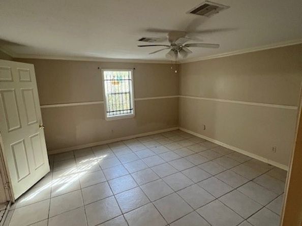 6622 Hartwick Road, Houston TX 77016