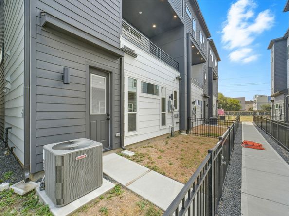 3006 Lamar Street, Houston TX 77003