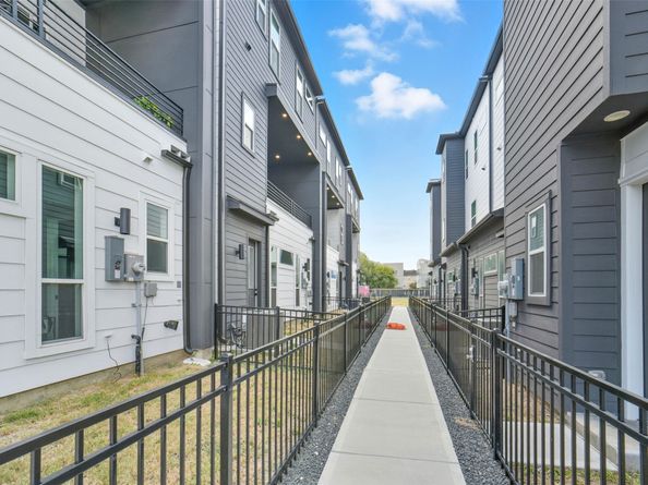 3006 Lamar Street, Houston TX 77003