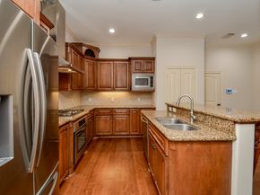5512 Hidalgo Street, Houston TX 77056