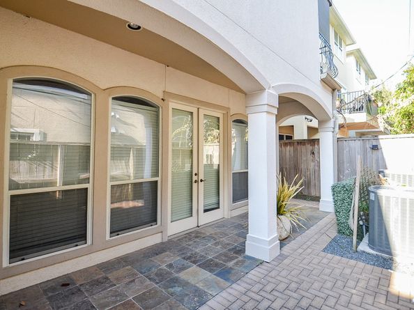 5512 Hidalgo Street, Houston TX 77056