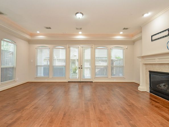 5512 Hidalgo Street, Houston TX 77056