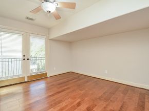 5512 Hidalgo Street, Houston TX 77056