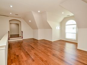 5512 Hidalgo Street, Houston TX 77056