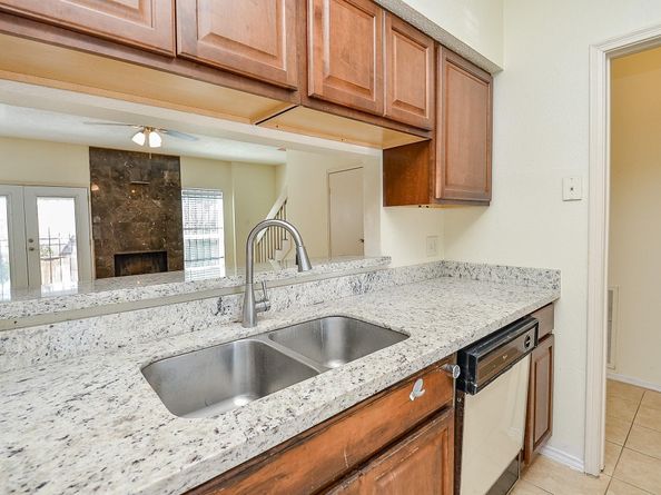 12300 Brookglade Circle 139, Houston TX 77099