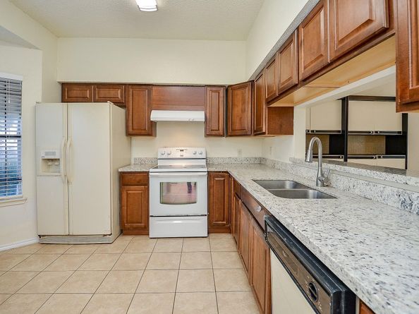 12300 Brookglade Circle 139, Houston TX 77099
