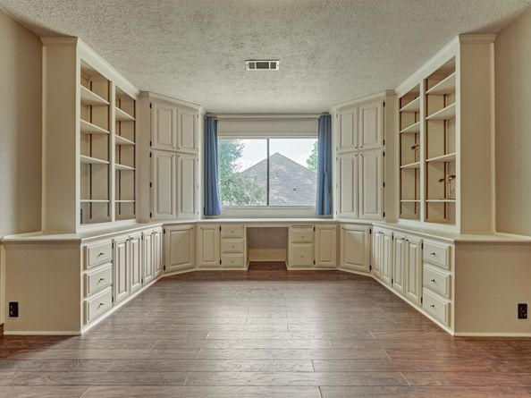 25706 Overlake Drive Drive, Spring TX 77380