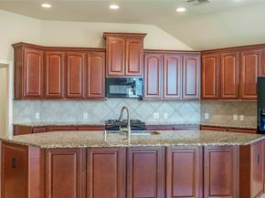 2711 Imperial Grove Lane, Conroe TX 77385