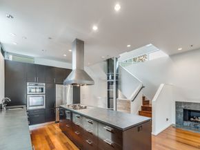 608 Stanford Street B, Houston TX 77019