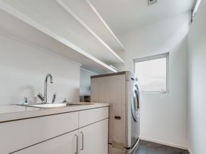 608 Stanford Street B, Houston TX 77019